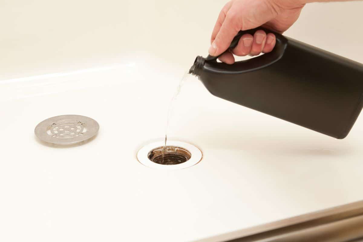 Kitchen sink drain cleaning and clog removal service